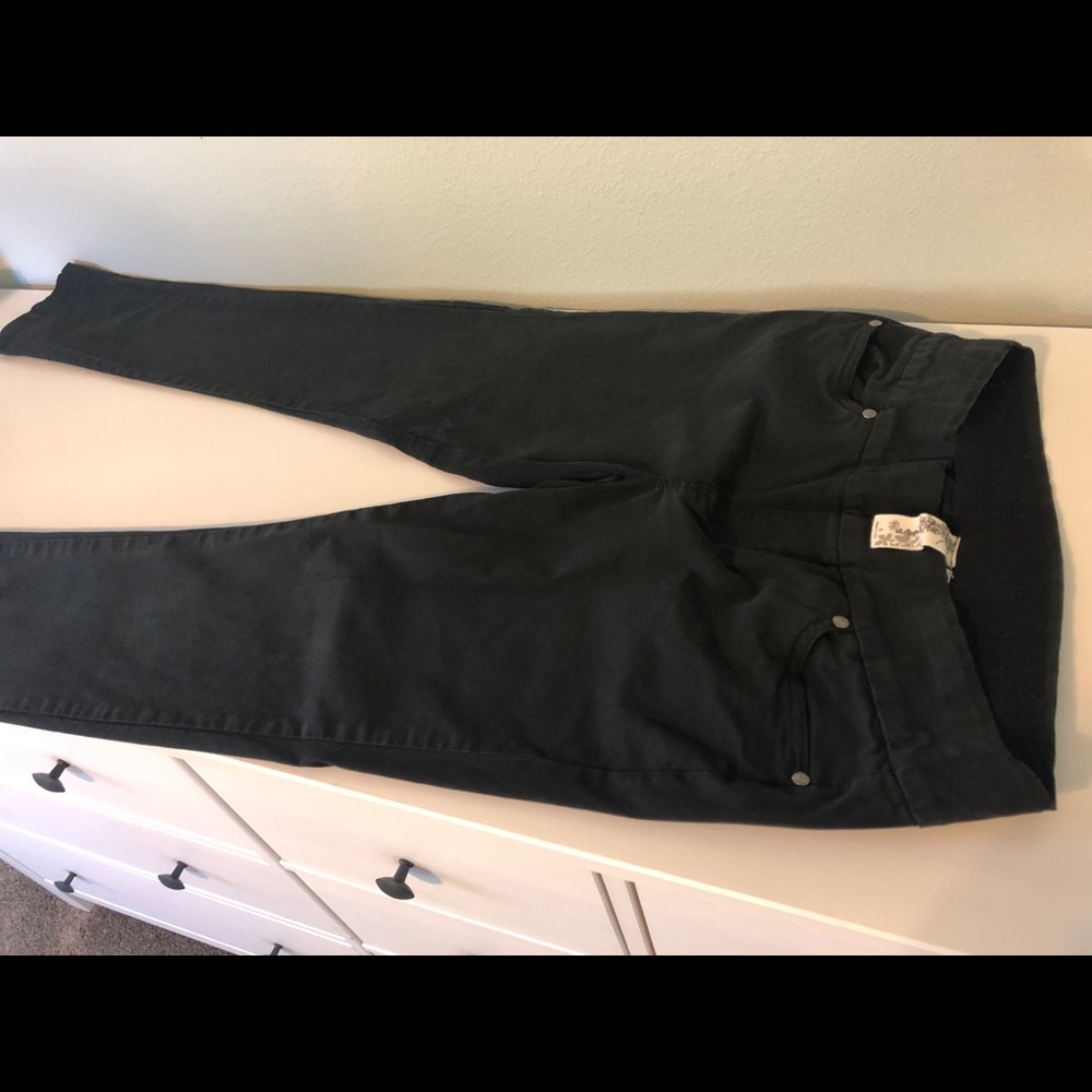 Skinny pants